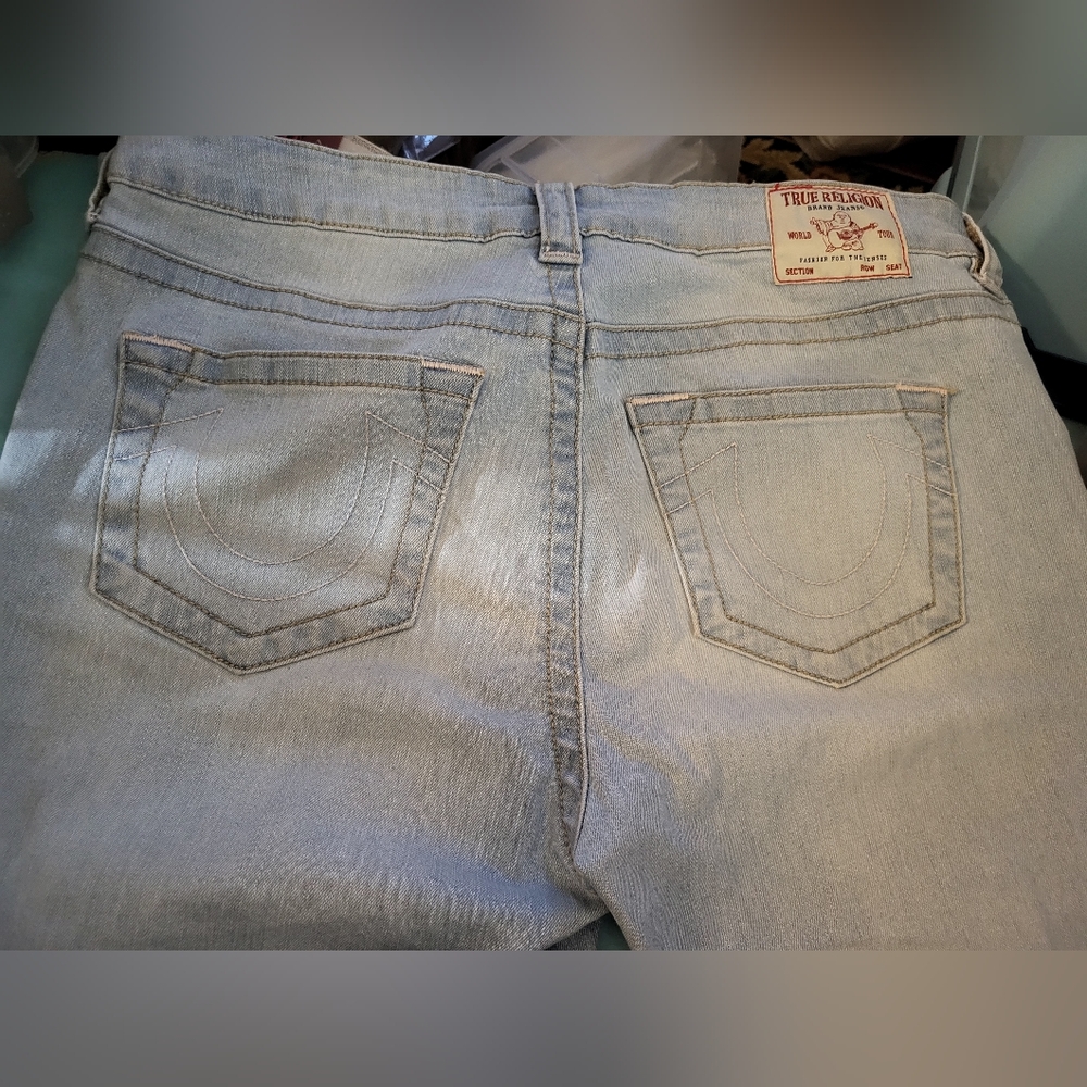 Mens Light Wash True Religion  " Billie" Straight Leg Jeans sz 32